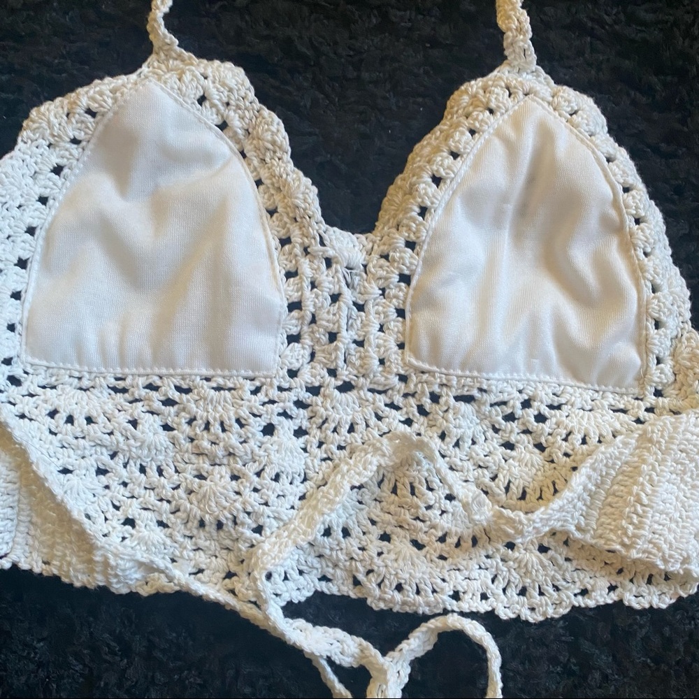 NEW White Crochet Tie Halter Top NWOT - Picture 7 of 7